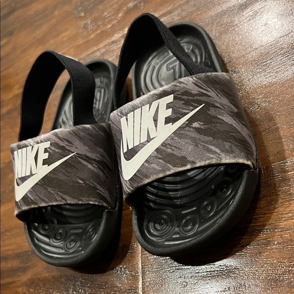 Nike Kawa Toddler Black Grey Camo Soft Strap Slides Sandals 6c - Picture 5 of 7
